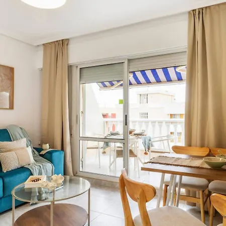 Atico Pink Beachfront Torrevieja