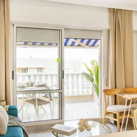 Atico Pink Beachfront Lejlighed *