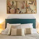 Apartment Atico Pink Beachfront