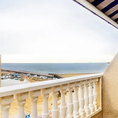 Apartment Atico Pink Beachfront Torrevieja